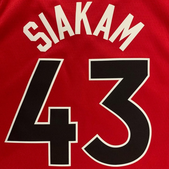 NWT Nike Pascal Siakam Toronto Raptors 43 Red Icon Swingman Jersey Youth XL 75th - Picture 8 of 9